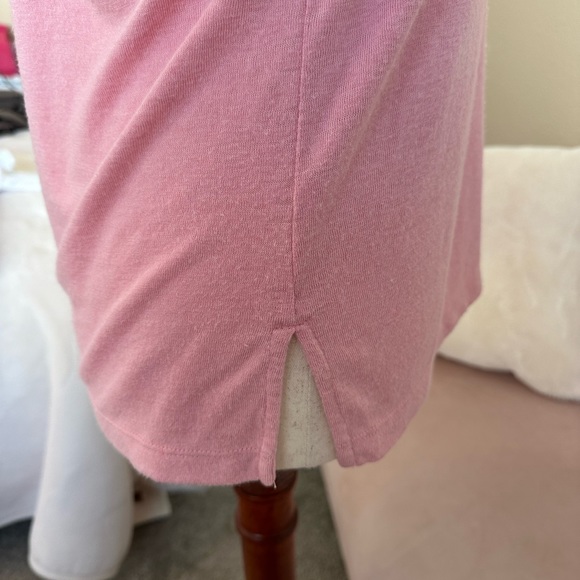 Loft burnt-out pink v-neck strap back top. 100% cotton. Very soft. Size small. - Picture 3 of 3